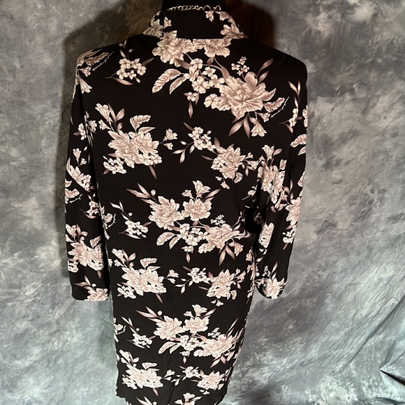 Spiritual Gangster Maya Floral Print Kimono, black and white, sz. OS - Picture 6 of 16